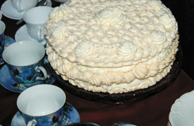 Tort z truskawkami
