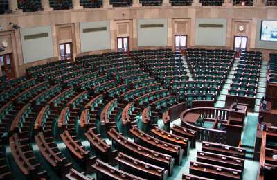 Polityka – mocno dęta sprawa